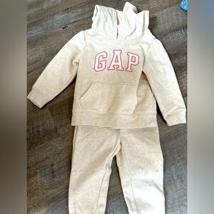 Gap sweat suit